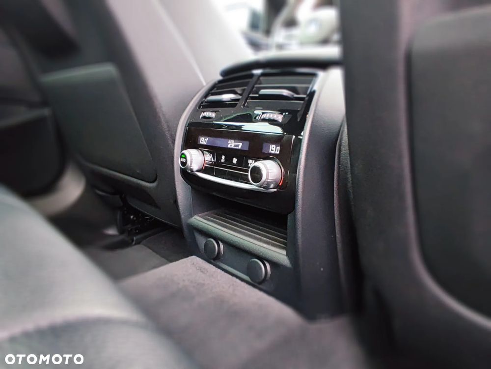 BMW Seria 5 530i xDrive M Sport Edition - 29