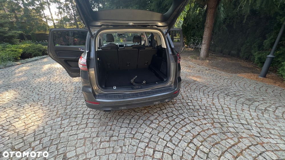 Ford S-Max 2.0 TDCi 4WD Titanium PowerShift - 24