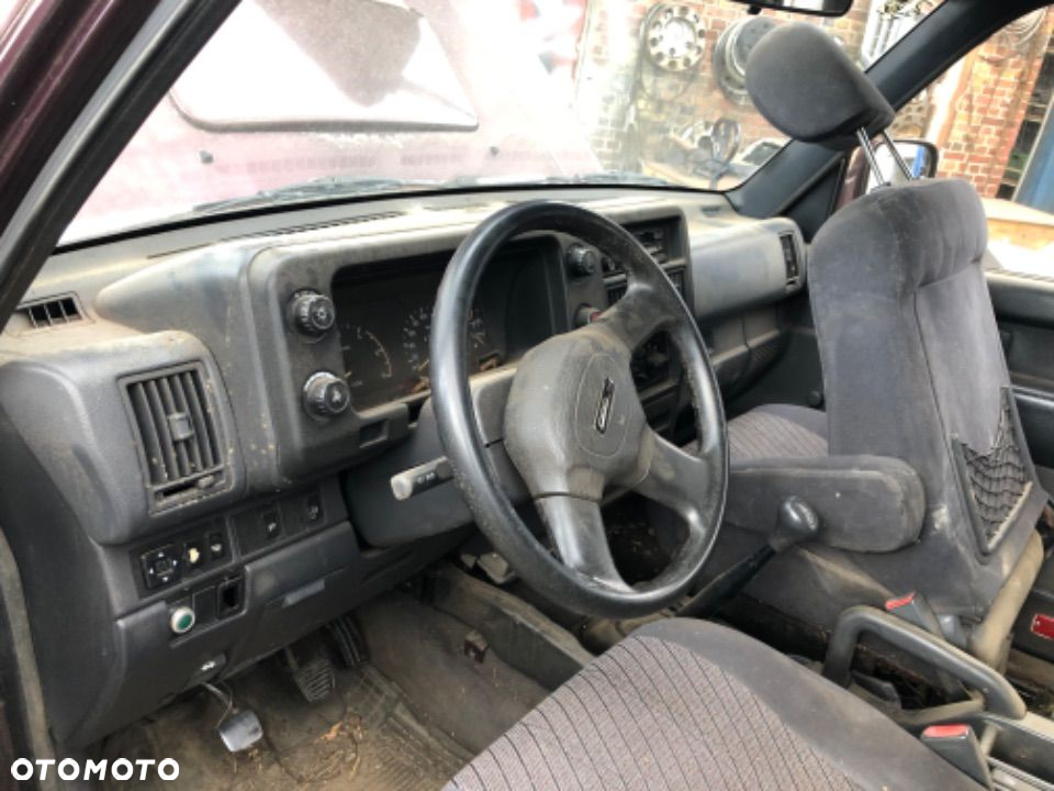 Isuzu trooper 1993r 3.1d na części - 7