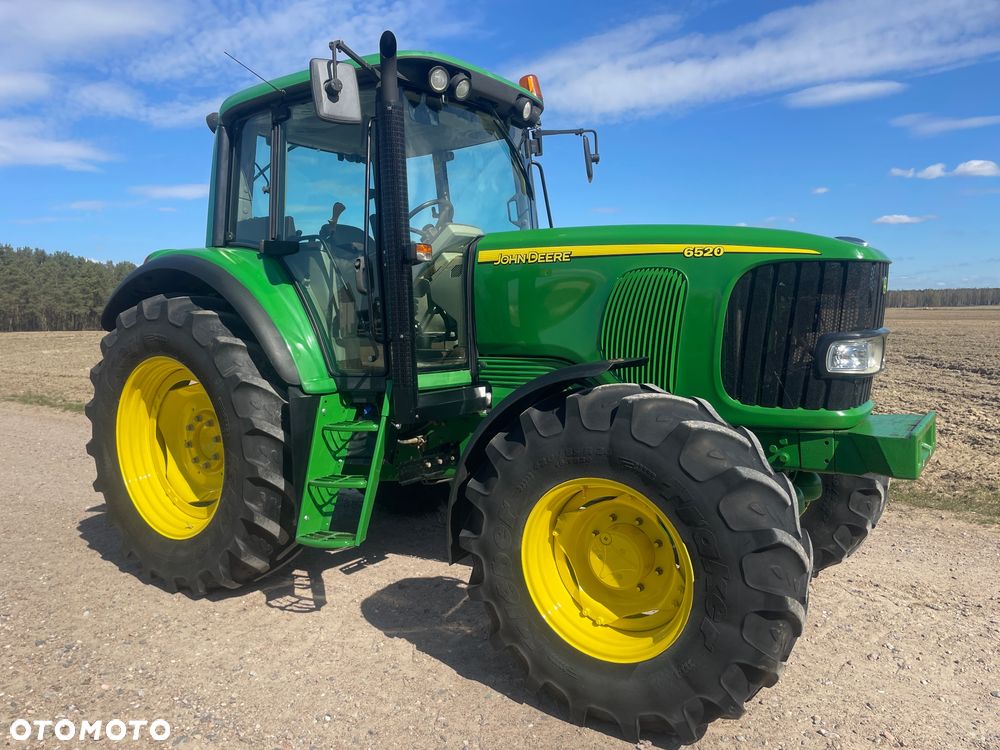 John Deere 6520 - 8
