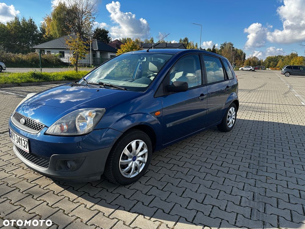 Ford Fiesta 2008 photo 2