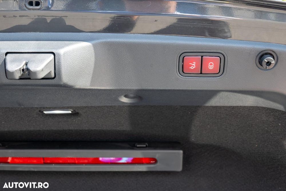 Mercedes-Benz CLS 300 d 9G-TRONIC AMG Line - 16