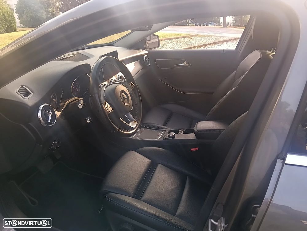 Mercedes-Benz GLA 180 d Style Aut. - 24