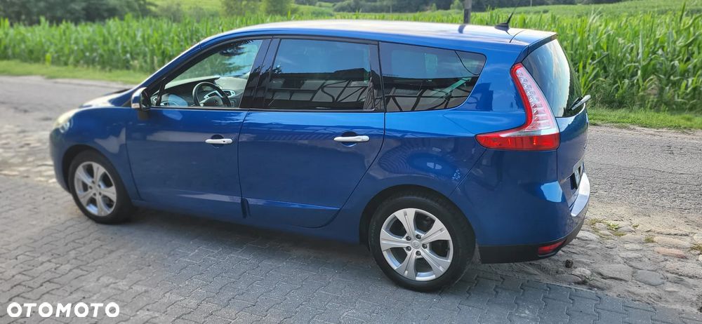 Renault Scenic 1.9 dCi Privilege - 8