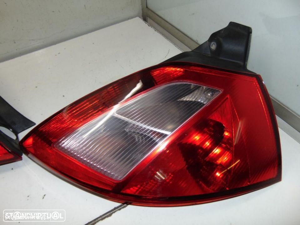 Renault Megane 2003 a 2005 farolins - 4