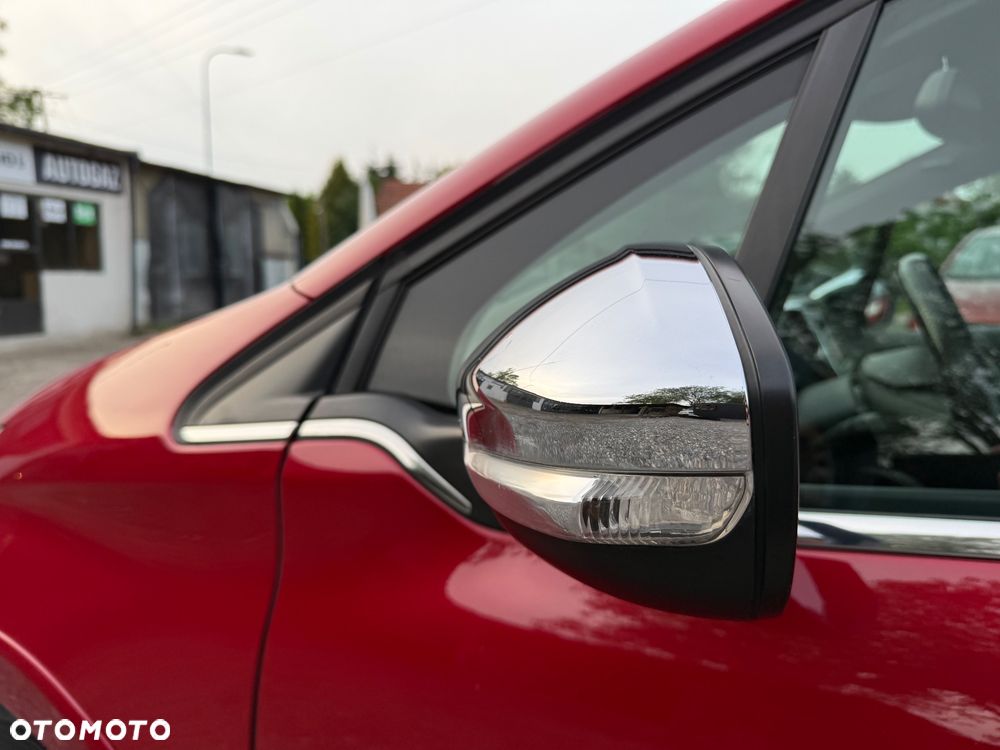 Peugeot 208 GTI 200 THP - 14