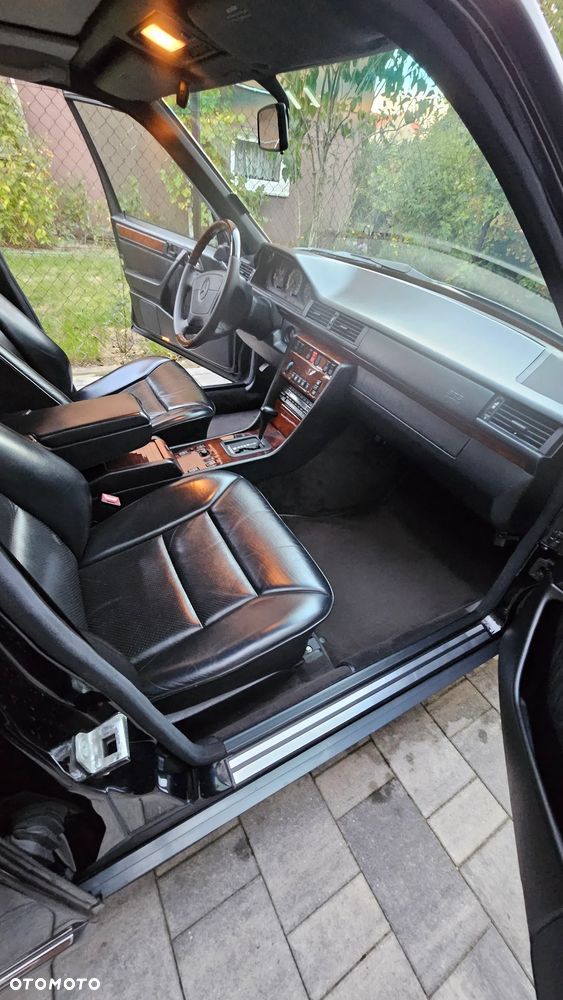 Mercedes-Benz W124 (1984-1993) - 17