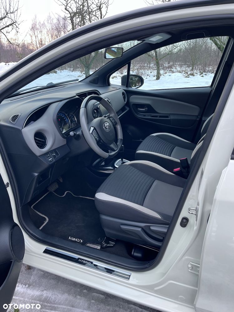 Toyota Yaris - 7