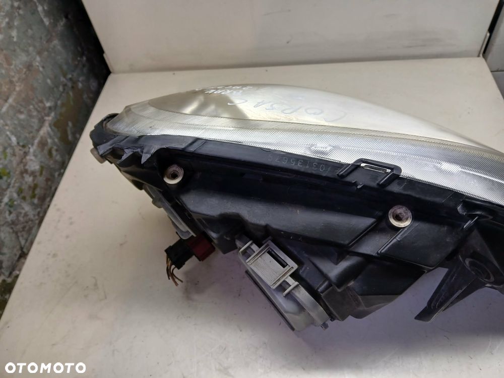 Opel Corsa C Lampa przednia lewa brak zaczepów - 4