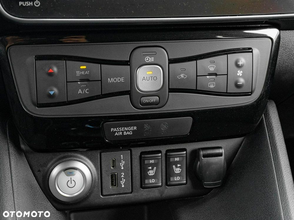 Nissan Leaf 40kWh N-Connecta - 20