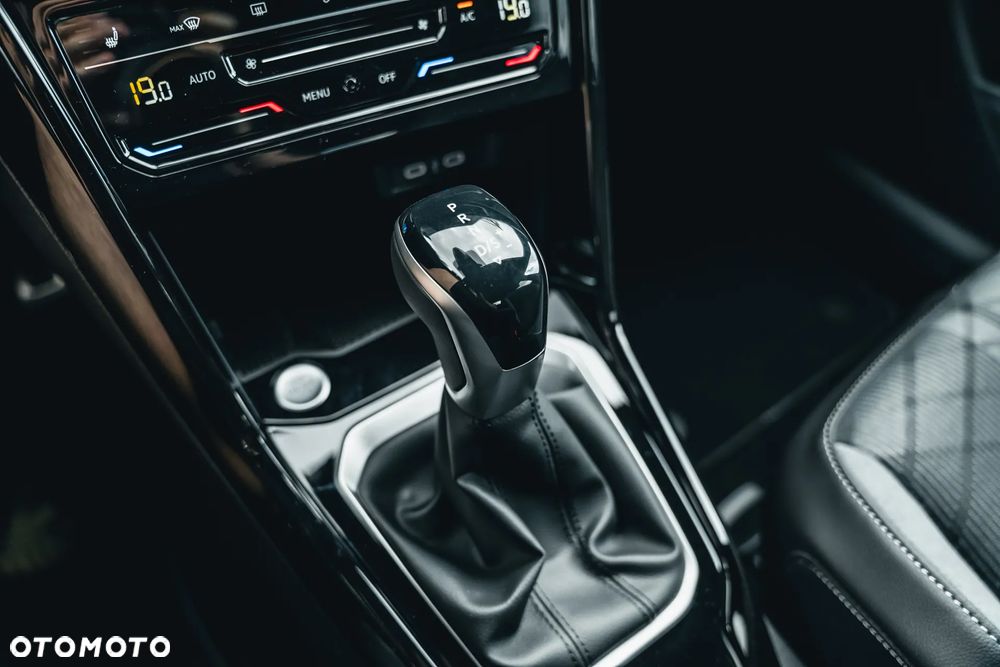 Volkswagen T-Roc 1.5 TSI R-Line DSG - 18