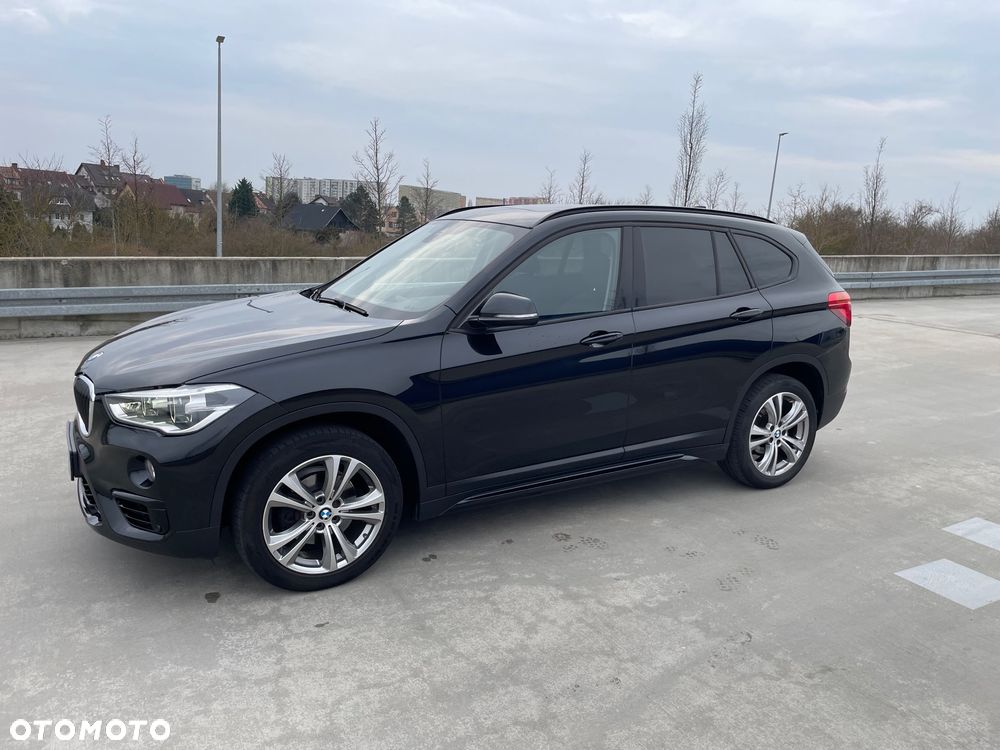BMW X1 sDrive18i Sport Line - 4