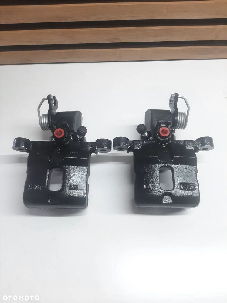 Zacisk tył lewy prawy kia Picanto I - 2