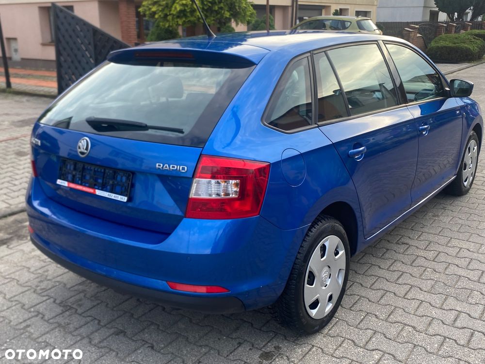 Skoda RAPID 1.6 TDI DPF Edition DSG - 4
