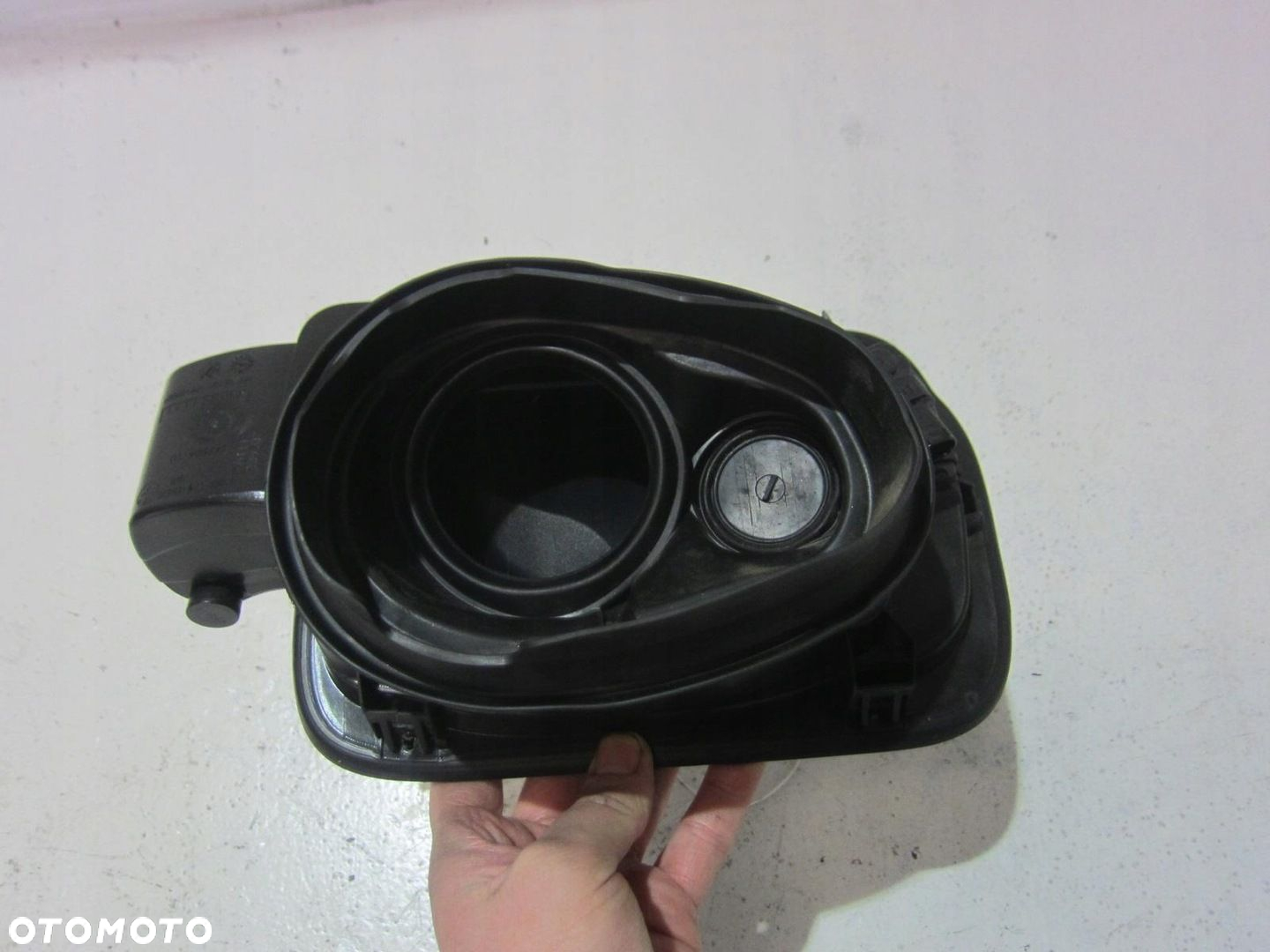 BMW X1 F48 B46 KLAPKA WLEWU PALIWA WLEW C10 MEDITERRAN BLAU 7359171 - 3