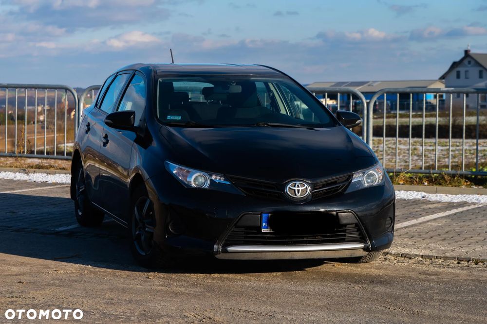 Toyota Auris - 1