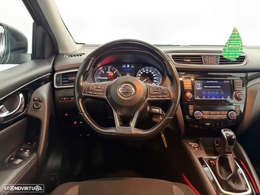 Nissan Qashqai 1.5 dCi N-Connecta J17 DCT - 18