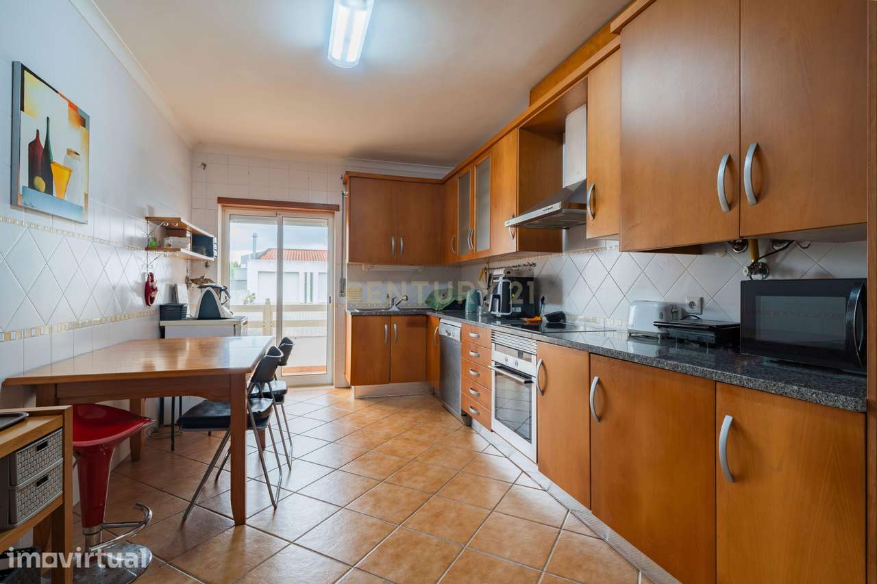 Apartamento T2 em Marinha Grande - Grande imagem: 4/29