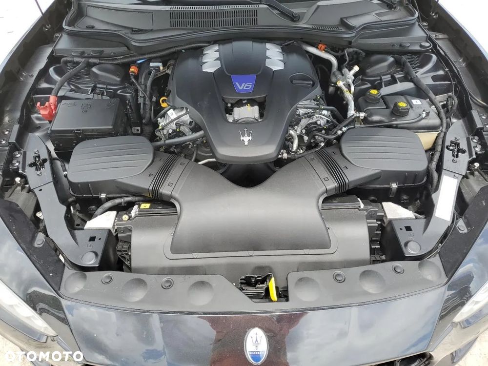 Maserati Ghibli S Modena - 17