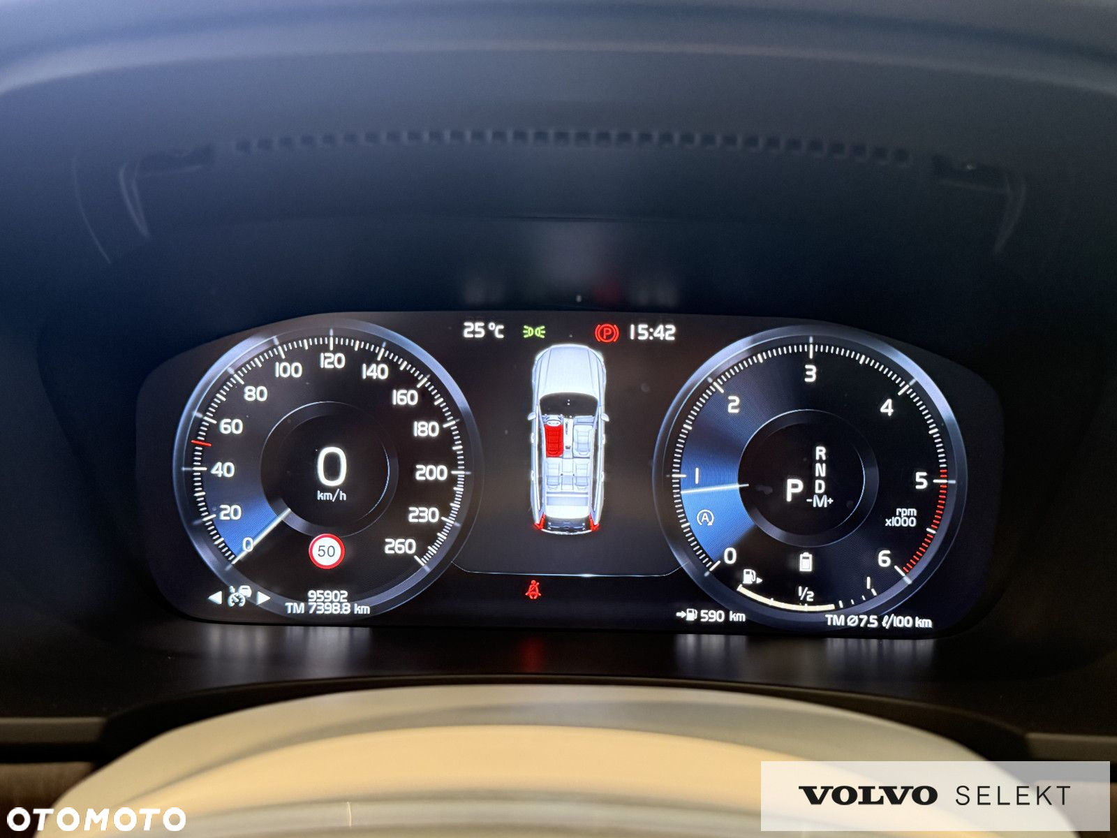 Volvo V90 Cross Country - 21