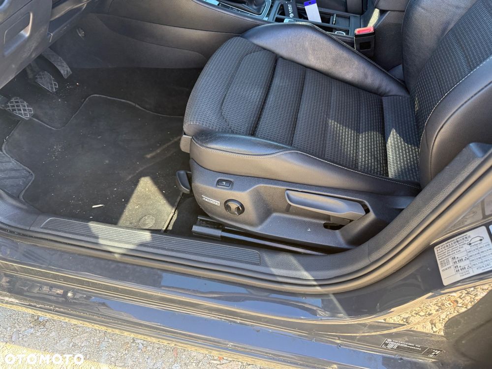 Volkswagen Golf - 13