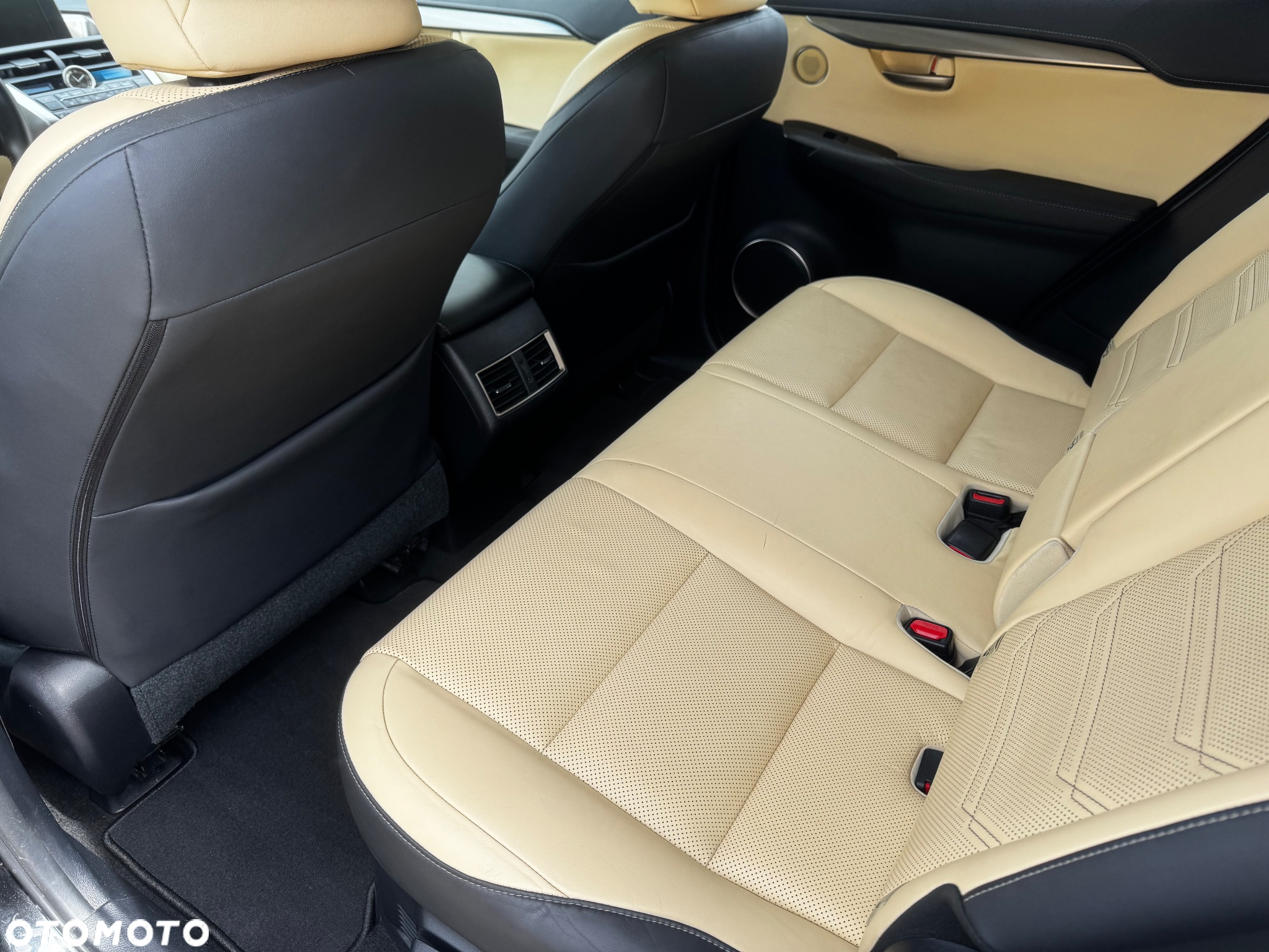 Lexus NX 200t Elite AWD - 19