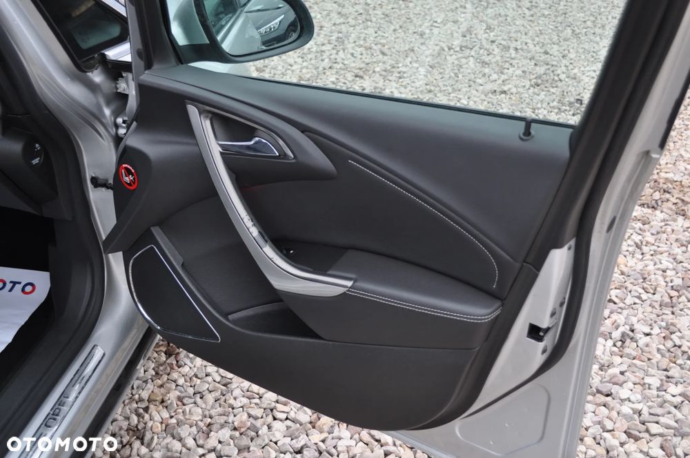 Opel Astra 1.4 Turbo Exklusiv - 22