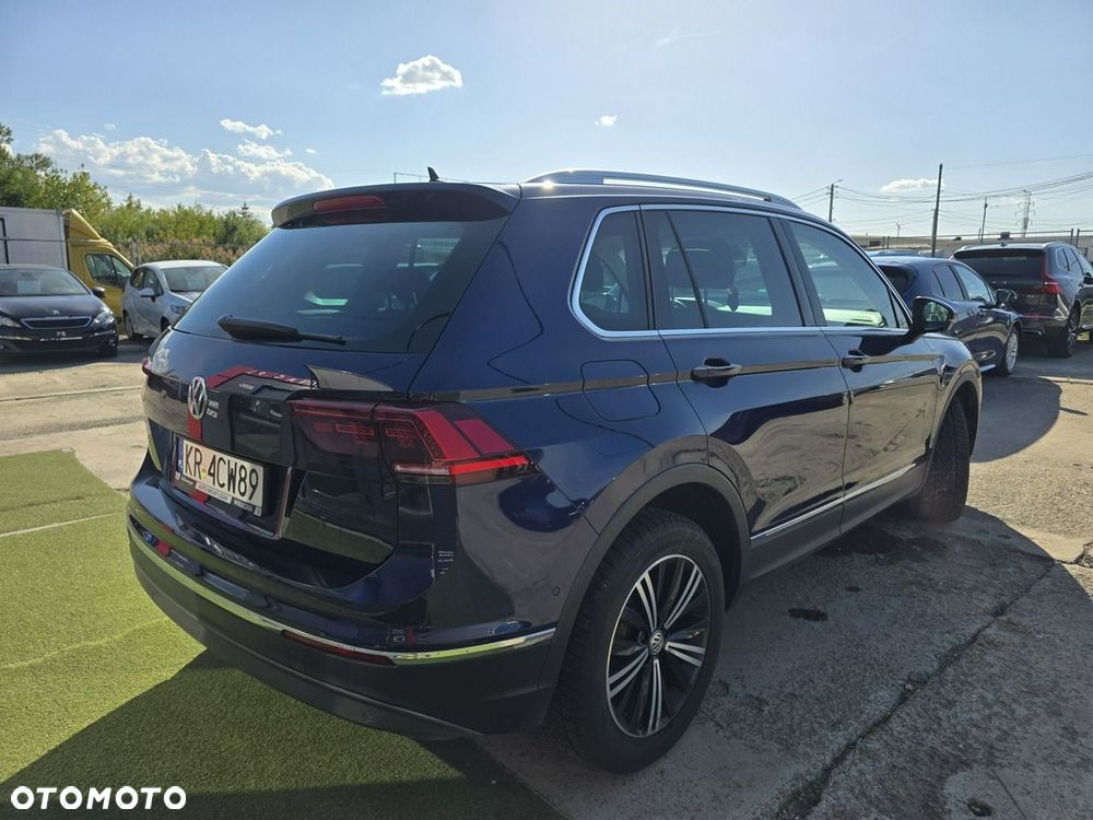 Volkswagen Tiguan - 4