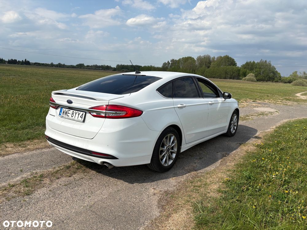 Ford Fusion - 4