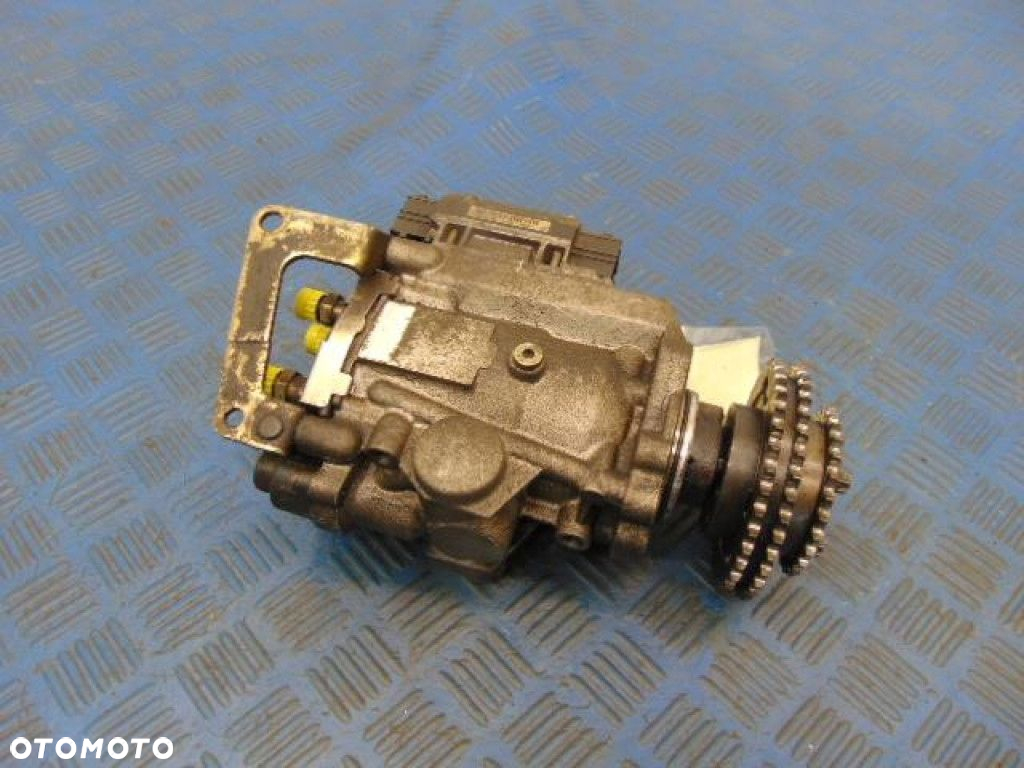 OPEL VECTRA C 2.0DTI POMPA WTRYSKOWA 0470504216 0281011055 - 2