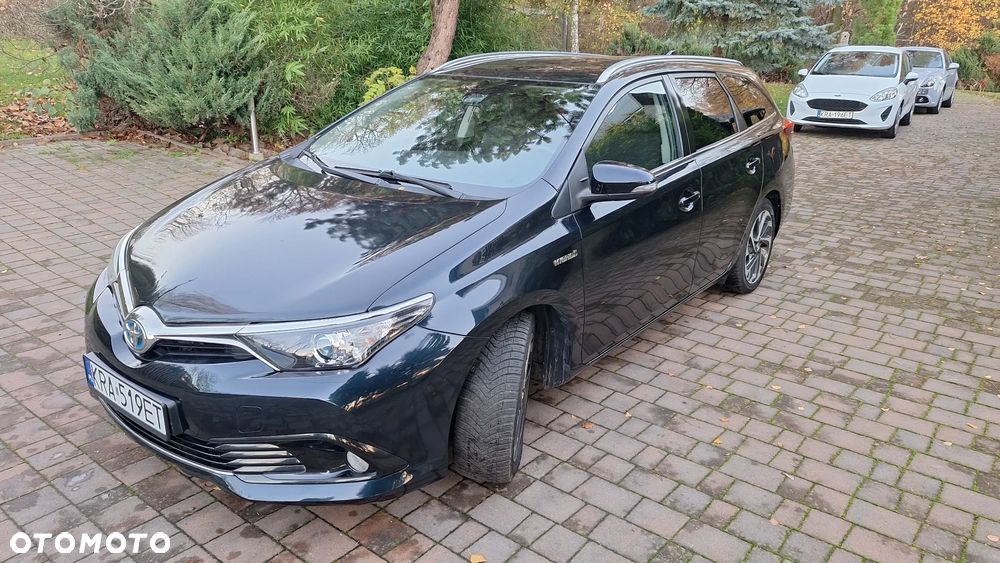 Toyota Auris 1.8 VVT-i Automatik Executive - 3