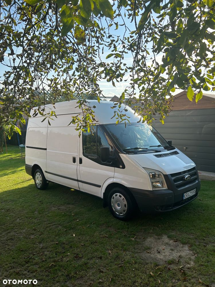 Ford Transit - 1