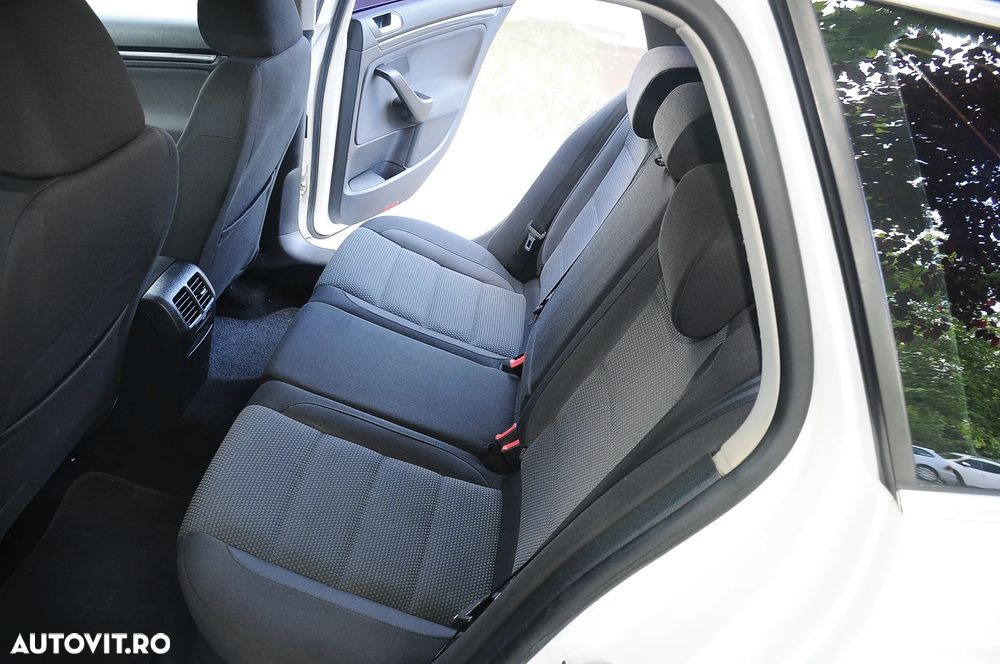 Volkswagen Golf 1.6 TDI DPF DSG Comfortline - 11