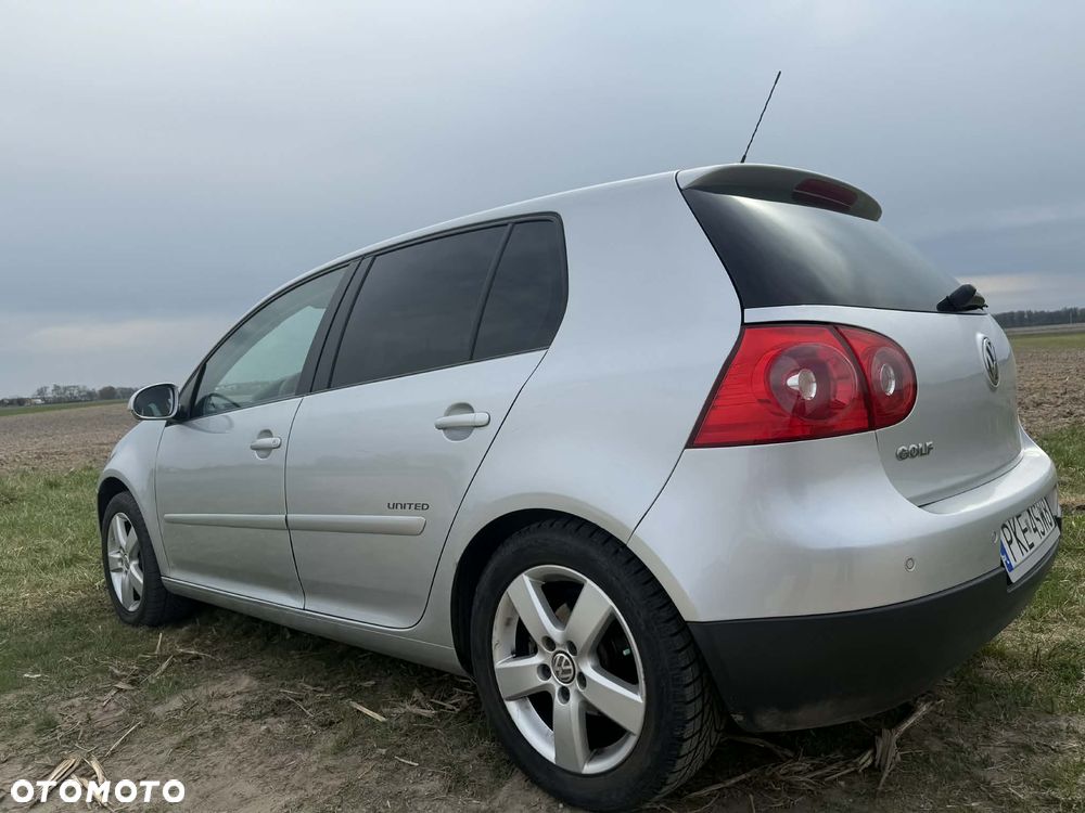 Volkswagen Golf 1.6 United - 5