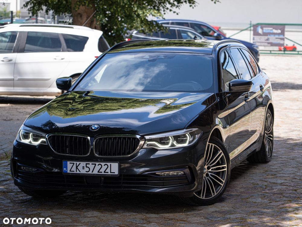 BMW Seria 5 530d xDrive Sport Line - 12