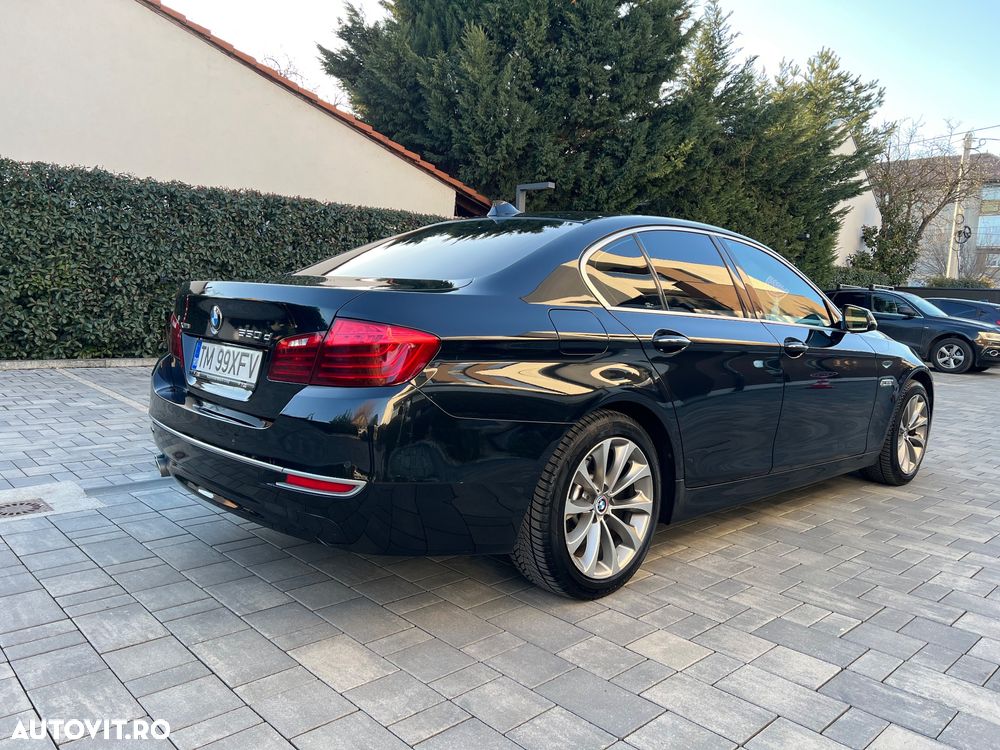 BMW Seria 5 530d xDrive AT - 10