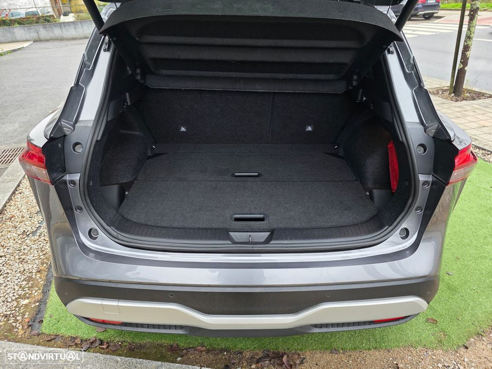 Nissan Qashqai 1.3 DIG-T N-Connecta - 28