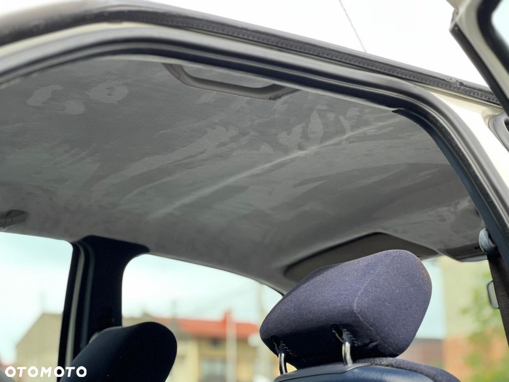 BMW Seria 3 - 35