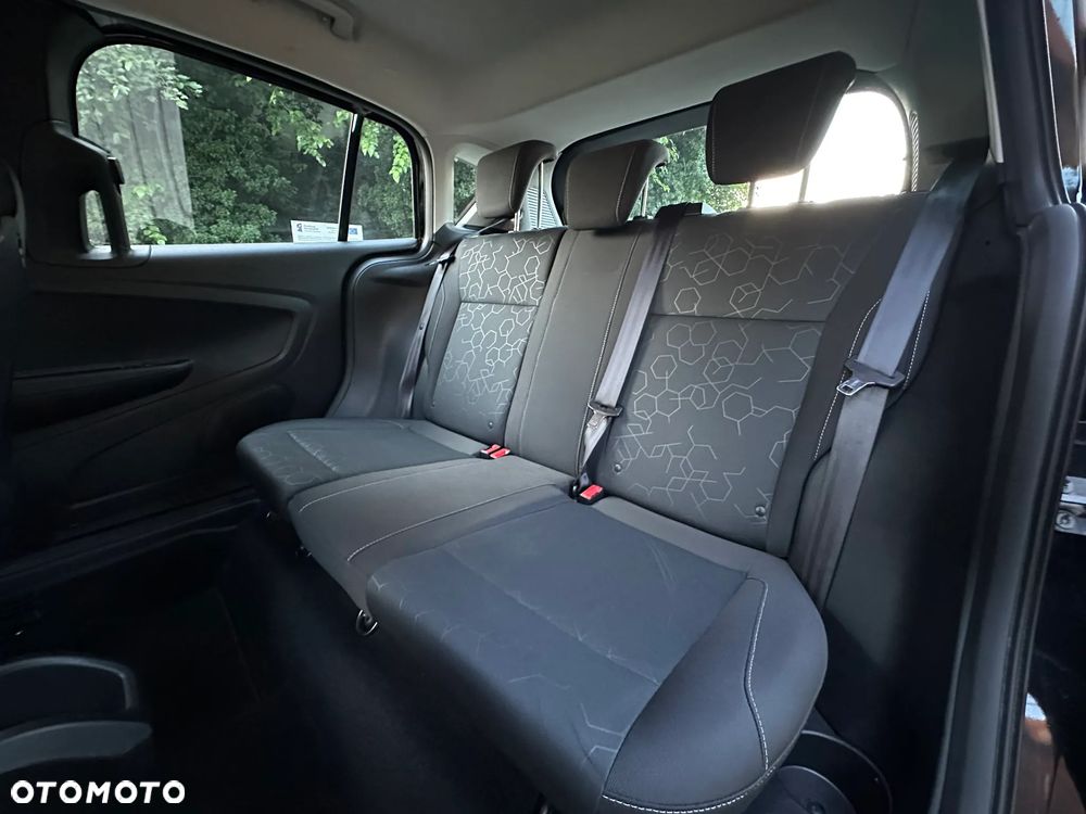 Ford B-MAX - 11