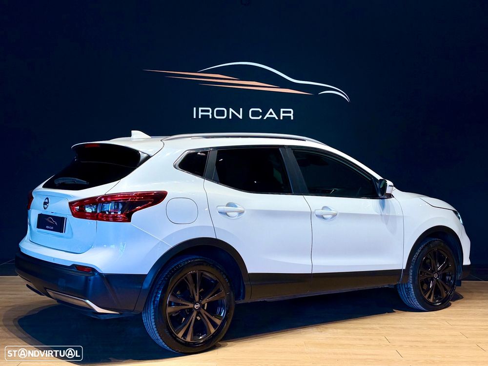 Nissan Qashqai 1.5 dCi N-Connecta J18+Led - 4