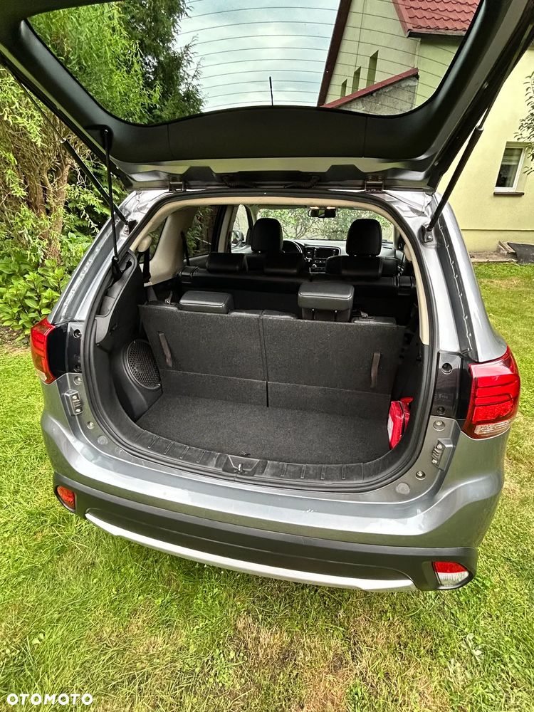 Mitsubishi Outlander 2.0 4WD CVT Diamant+ - 18
