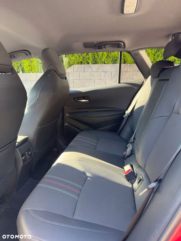 Toyota Corolla 1.8 Hybrid GR Sport - 17