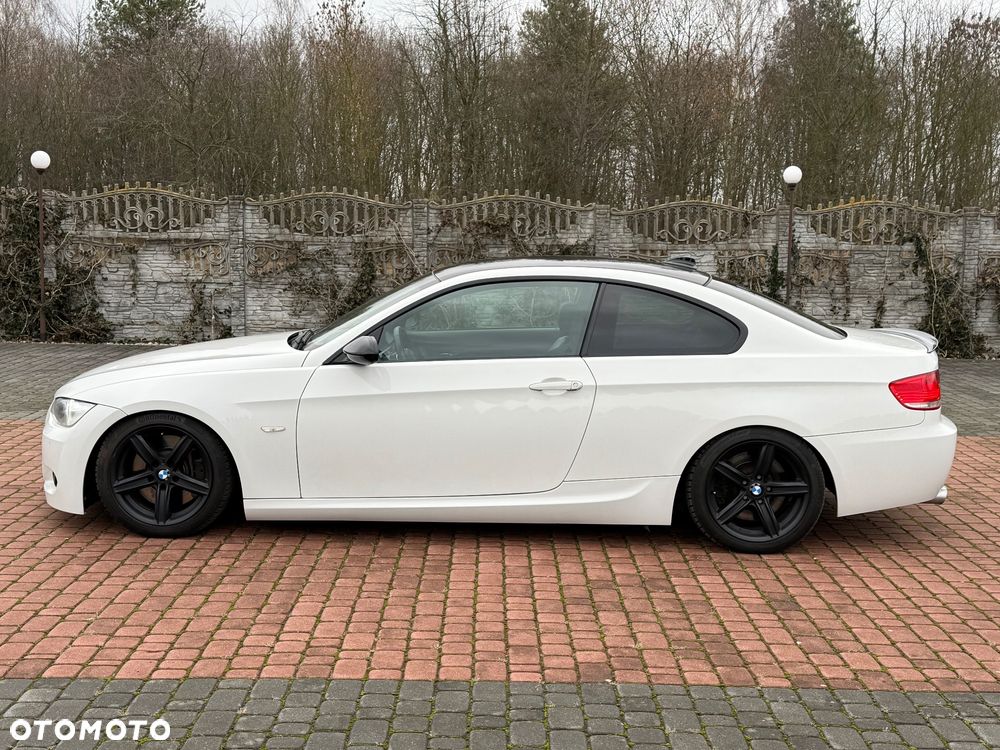 BMW Seria 3 330d M Sport Edition - 7