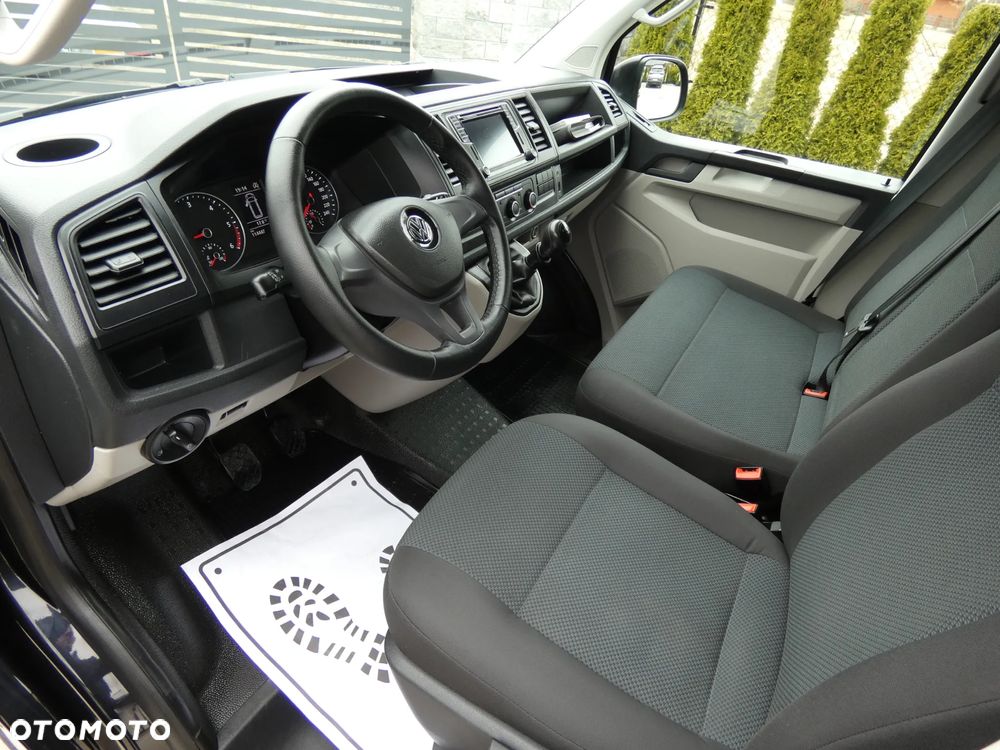 Volkswagen Transporter - 15