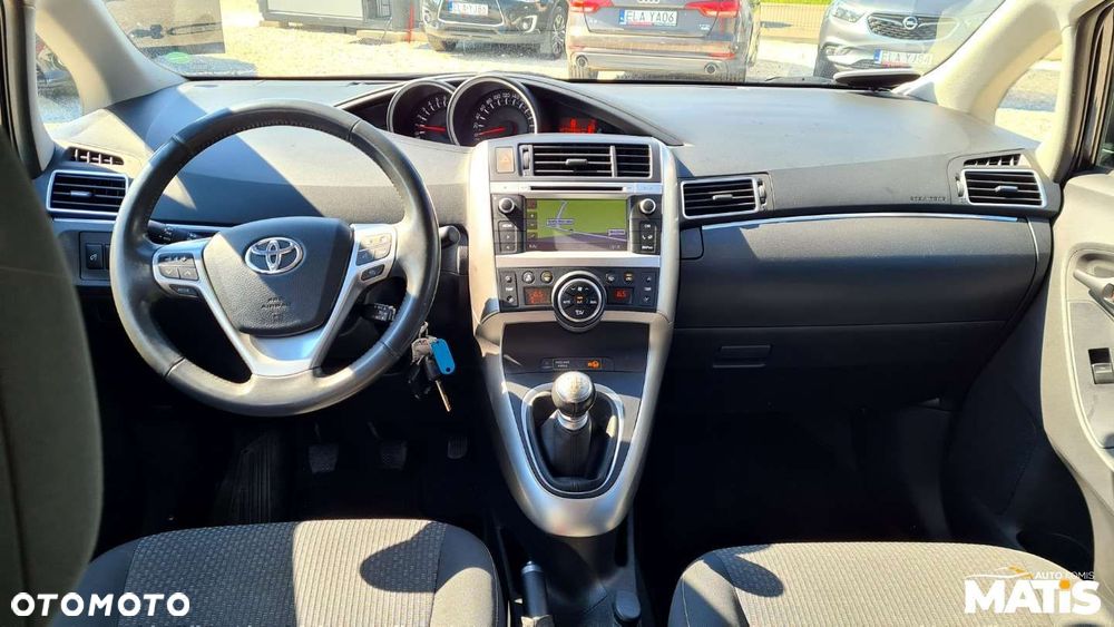 Toyota Verso - 27