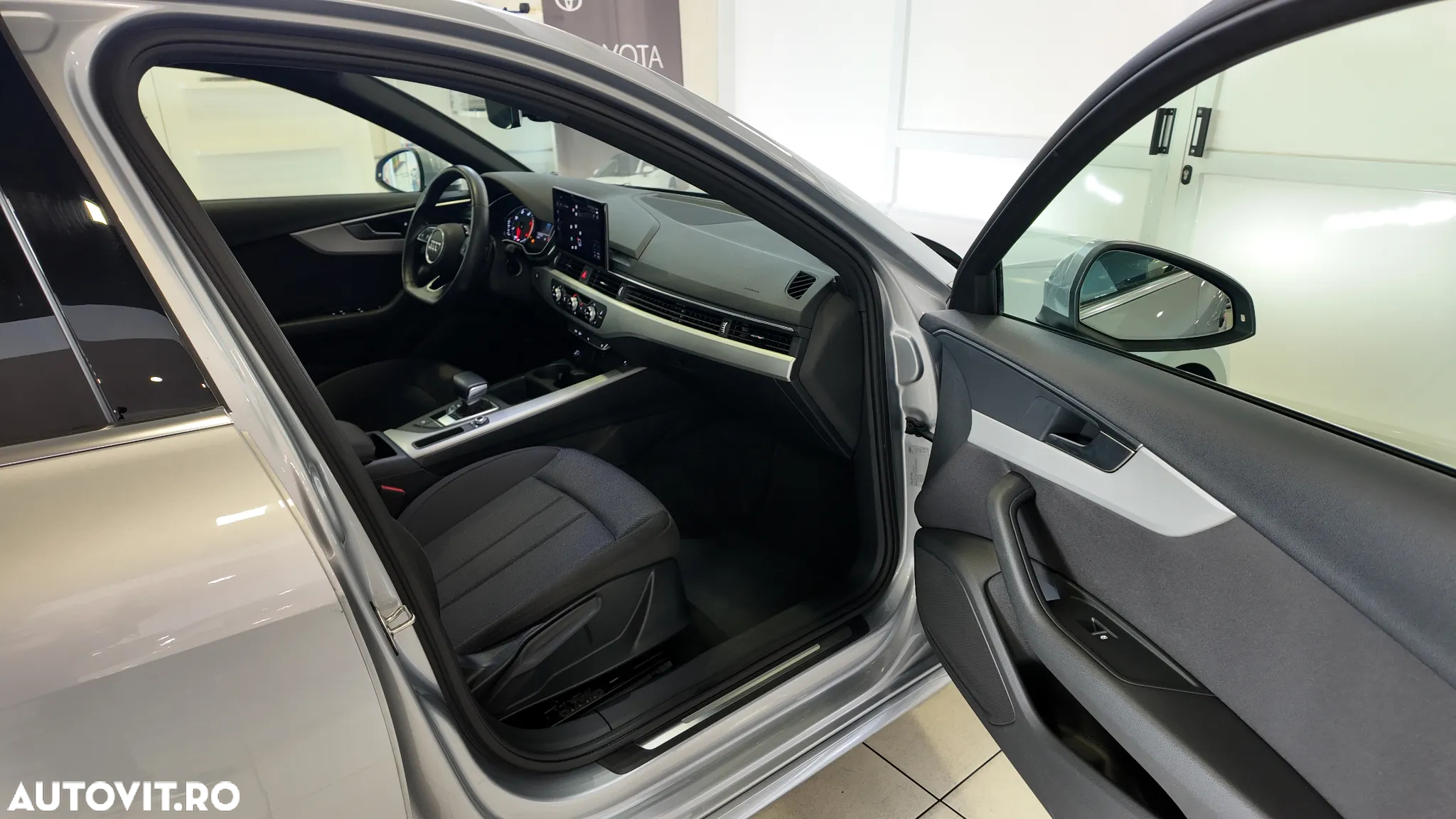 Audi A4 Avant 2.0 30 TDI S tronic MHEV Advanced - 11
