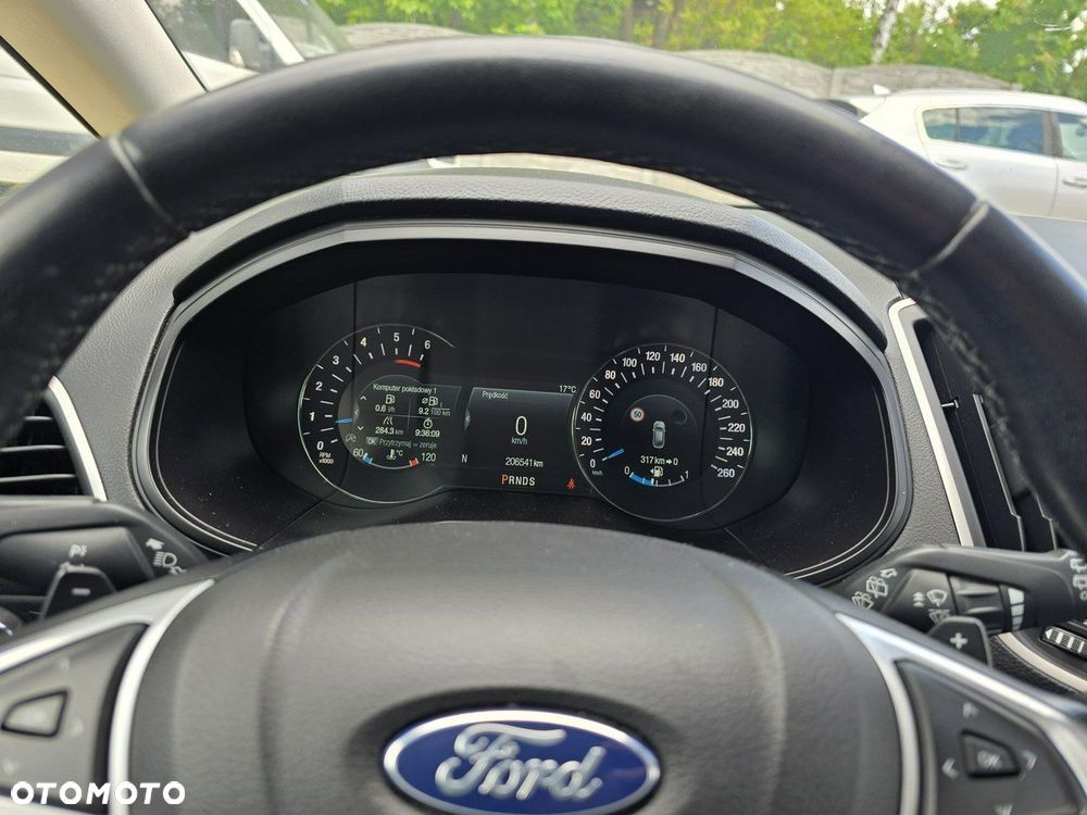 Ford S-Max - 16