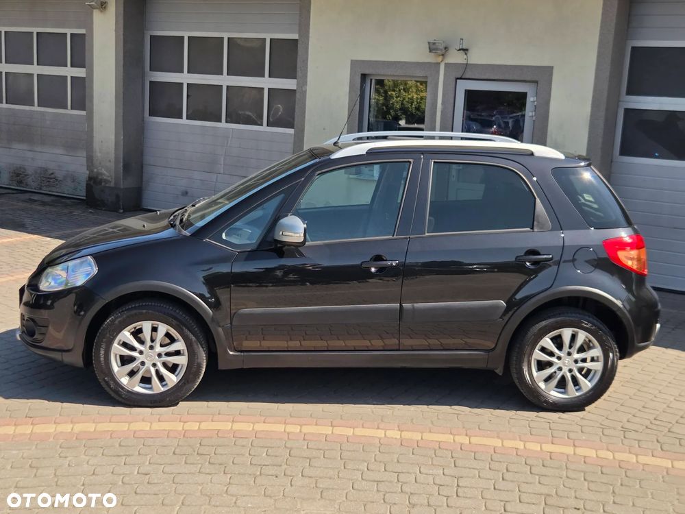 Suzuki SX4 1.6 VVT 4x4 Style - 12