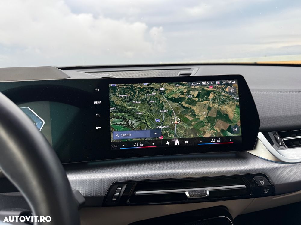 BMW iX2 xDrive30 - 12