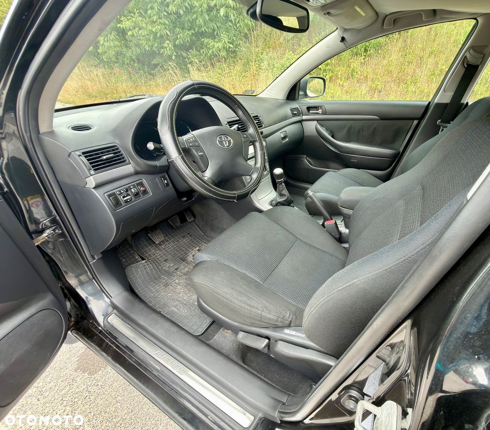 Toyota Avensis 2.0 D-4D Luna - 8